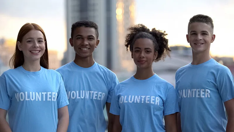 Dubai launches nationwide volunteer culture initiative as part of 2025 Year of Community.jpg Dubai launches nationwide volunteer culture initiative as part of 2025 Year of Community.jpg