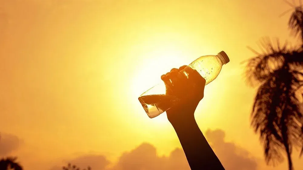 Iran develops mobile water purification unit powered by solar energy.jpg