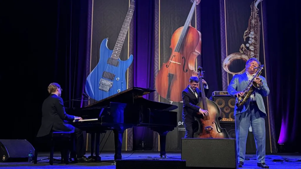 cape-town-international-jazz-festival-2025-attracts-24-000-guests (2).jpg cape-town-international-jazz-festival-2025-attracts-24-000-guests (2).jpg